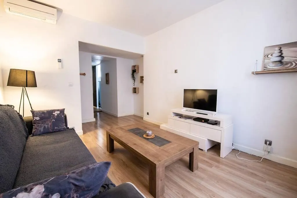Appart Cosy,Calme A 2 Pas Du Centre De Montbrison Apartment